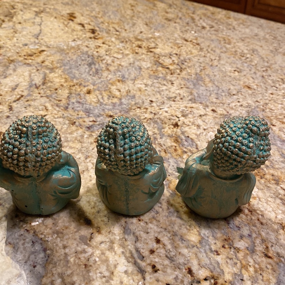 Set of 3 ceramic patina Buddha figurines hear see speak no - Picture 6 of 6